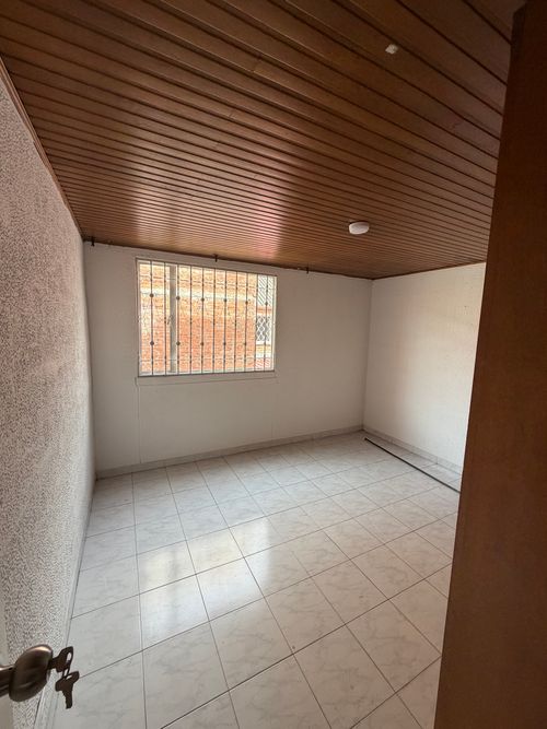 Casa de 3 alcobas en venta en Los Pinos De Marsella, Bogotá, 114 m² · foto 15 de 20