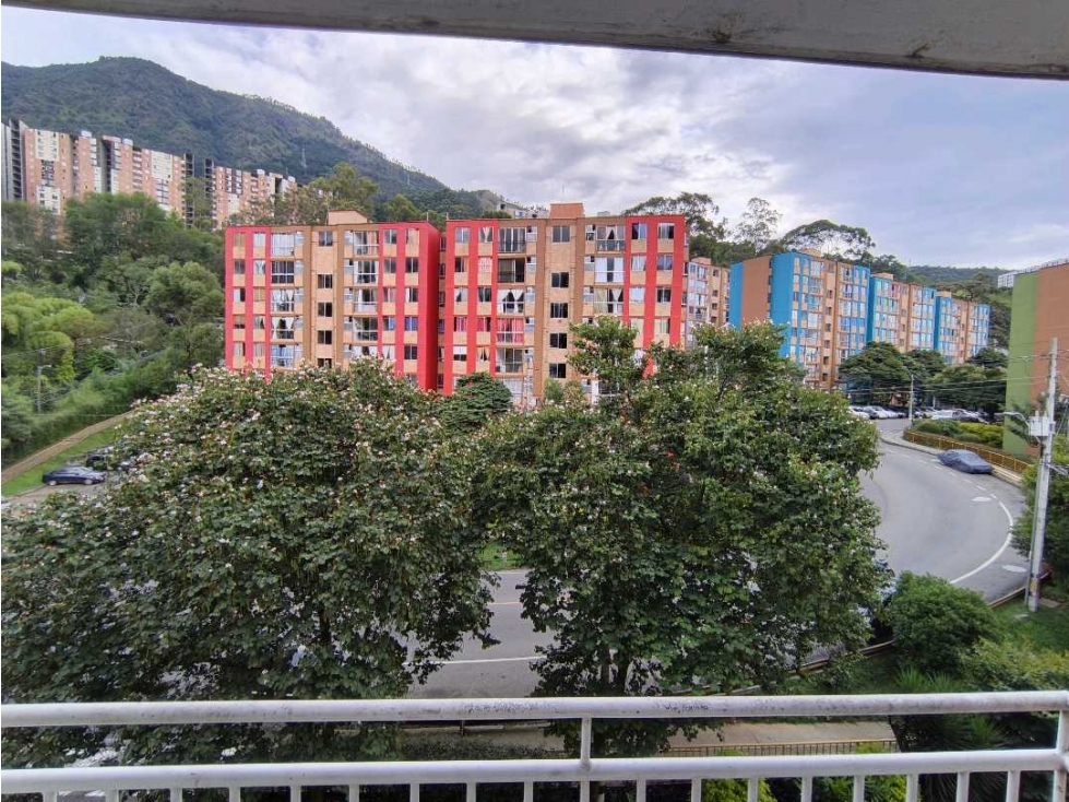 Apartamento en venta en Urbanizacion Villa Verde, Medellín · foto 7 de 11