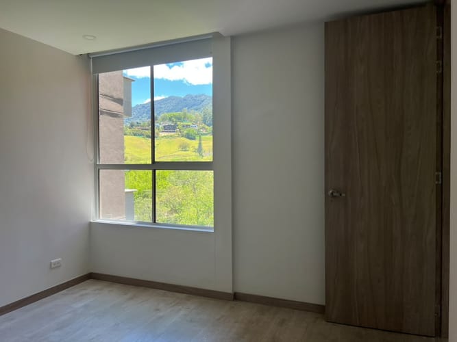 Apartamento de 3 alcobas en venta en Las Palmas, Envigado, 73 m² · foto 11 de 16