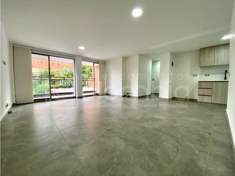 Apartment for rent in Loma del Escobero, Envigado