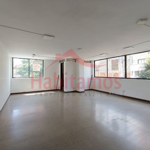Oficina en arriendo en San Joaquin, Medellín, 25 m² · foto 2 de 6