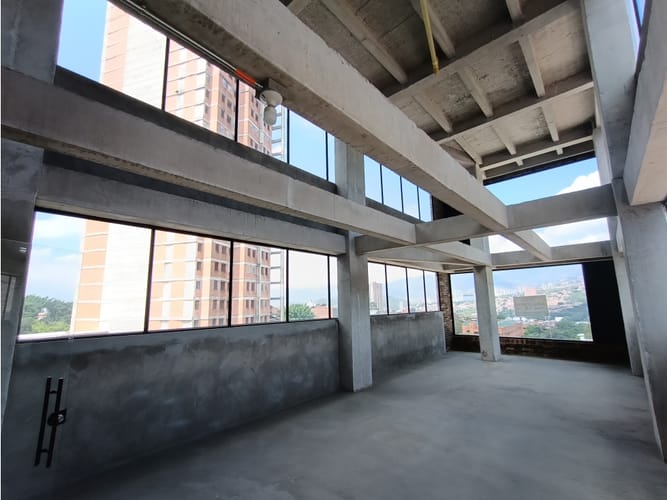 Local en arriendo en San Isidro, Medellín, 95 m² · foto 4 de 8