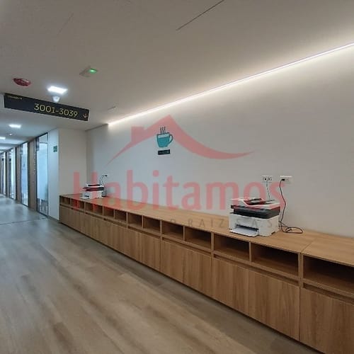 Oficina en arriendo en Los Colores, Medellín, 8 m² · foto 6 de 9
