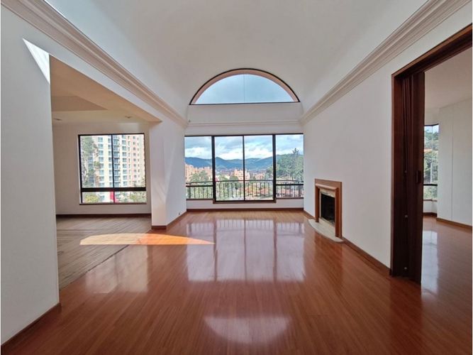 Apartamento de 4 alcobas en venta en Altos De Suba, Bogotá, 151 m² · foto 1 de 15