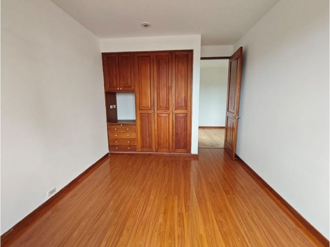 Apartamento de 4 alcobas en venta en Altos De Suba, Bogotá, 151 m² · foto 7 de 15