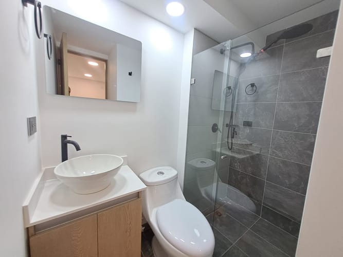 Apartamento de 2 alcobas en arriendo en Loma De San Jose, Sabaneta, 56 m² · foto 10 de 12
