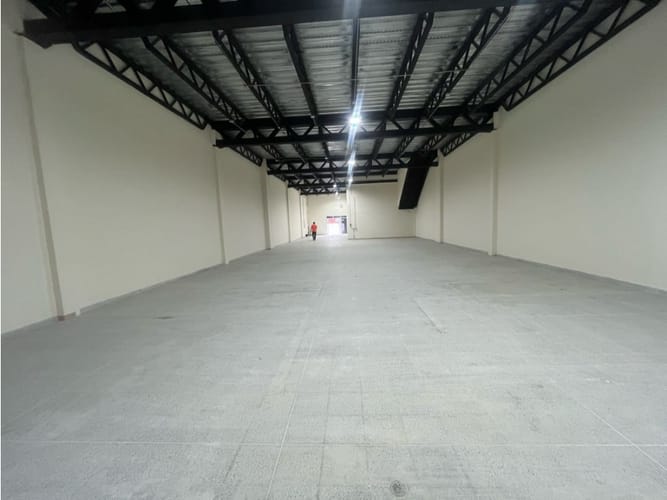 Local en arriendo en Alcala, Envigado, 420 m² · foto 7 de 13