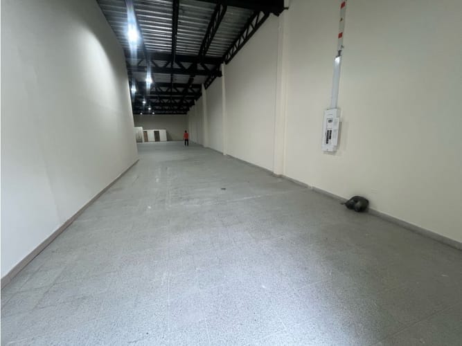 Local en arriendo en Alcala, Envigado, 420 m² · foto 13 de 13
