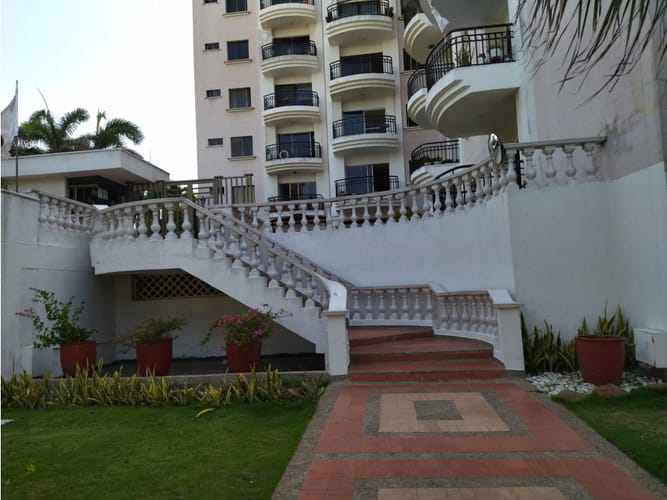 Apartamento de 3 alcobas en venta en El Prado, Barranquilla, 174 m² · foto 5 de 9