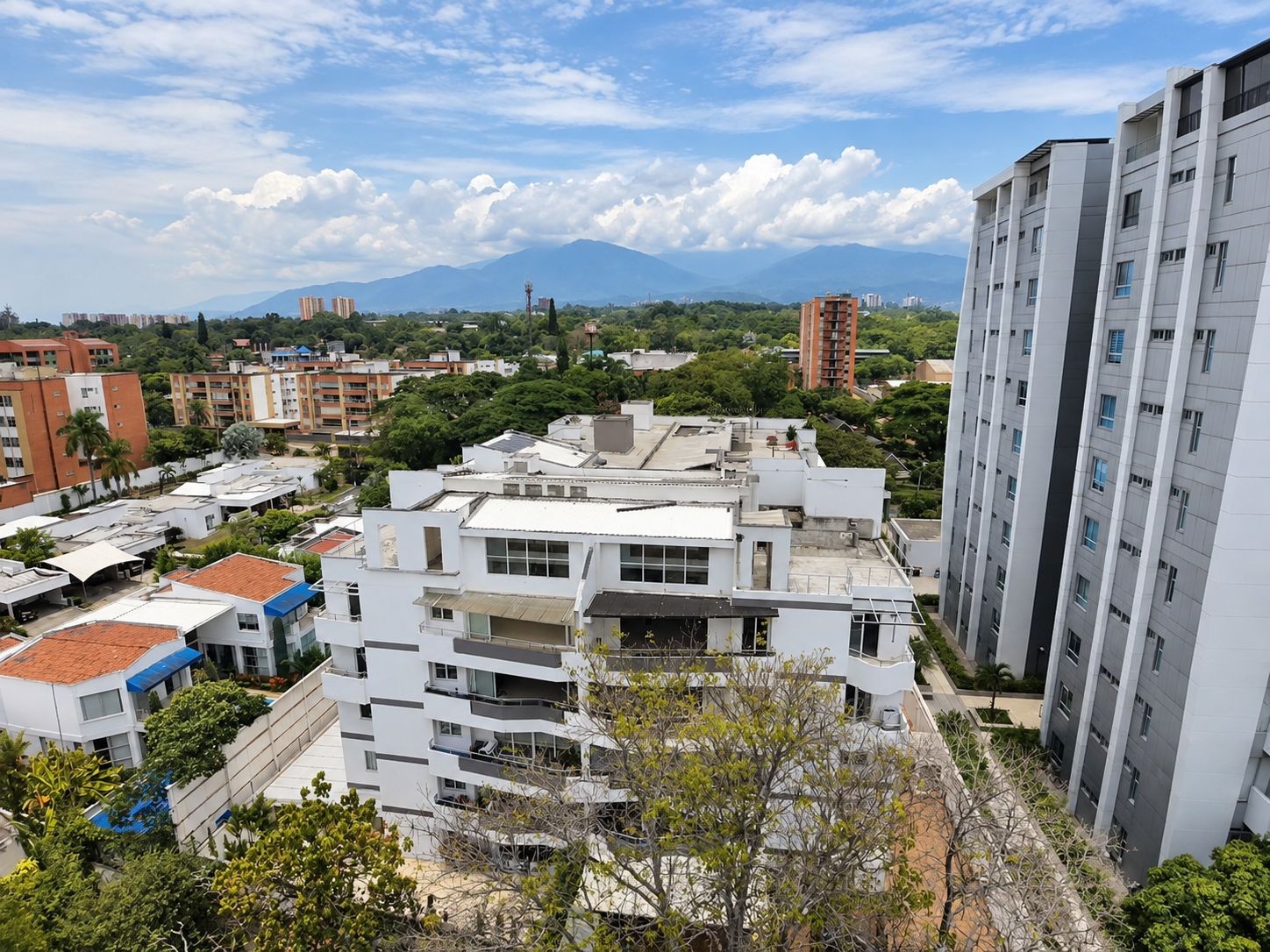 Apartamento de 3 habitaciones en venta en Ciudad Jardin, Cali — imagen 1 de 12