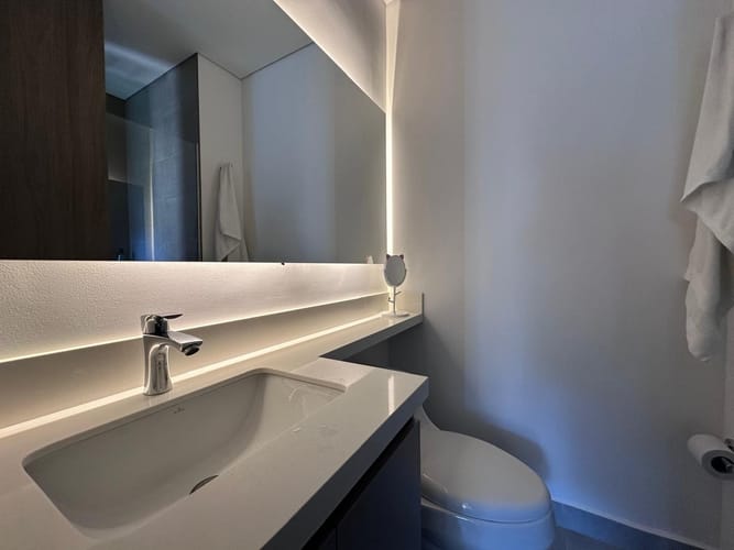 Apartamento de 2 alcobas en arriendo en El Poblado, Medellín, 95 m² · foto 16 de 19