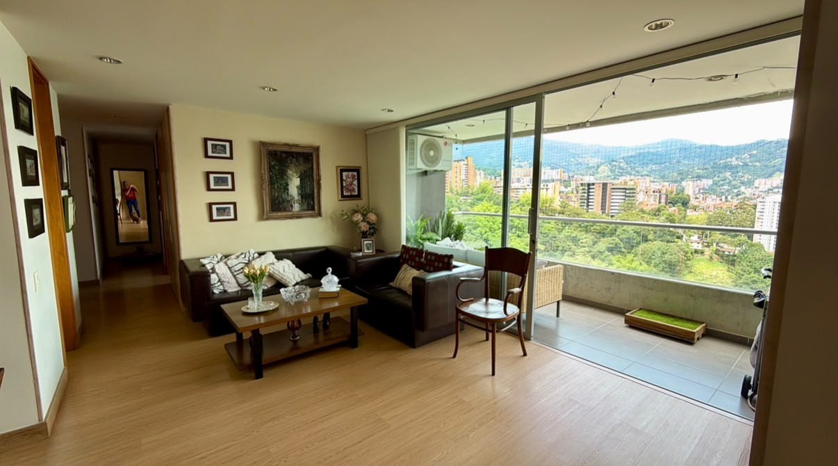 Apartamento en venta en Loma Benedictinos, Envigado · foto 7 de 24