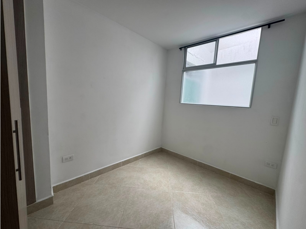 Apartamento en venta en Monteazul, Sabaneta · foto 6 de 10