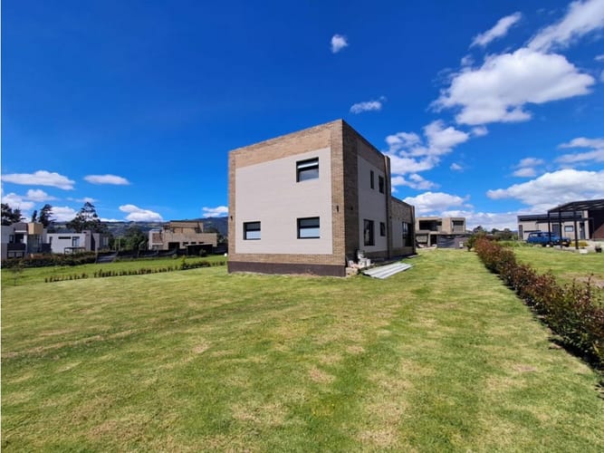 Casa de 3 alcobas en venta en Centro, Sopó, 162 m² · foto 8 de 23
