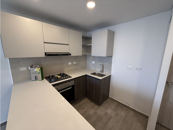 Apartamento en venta en Cr.La Castellana, Barranquilla · foto 2 de 24
