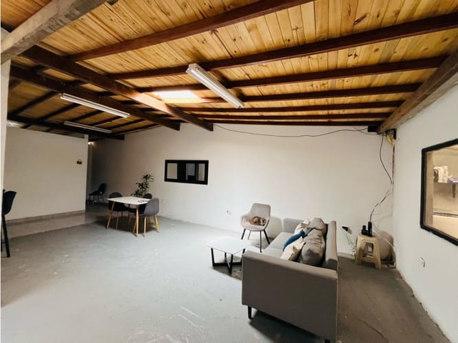 Casa de 6 alcobas en venta en Cabañas, Bello, 250 m² · foto 2 de 16