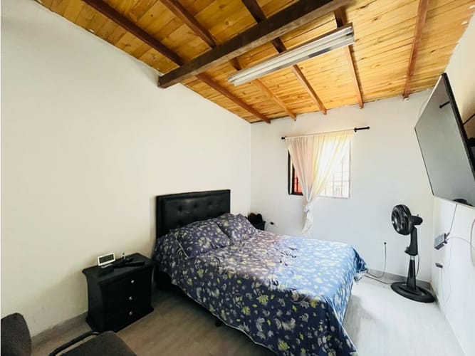 Casa de 6 alcobas en venta en Cabañas, Bello, 250 m² · foto 5 de 16