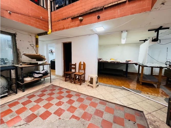Casa de 6 alcobas en venta en Cabañas, Bello, 250 m² · foto 9 de 16