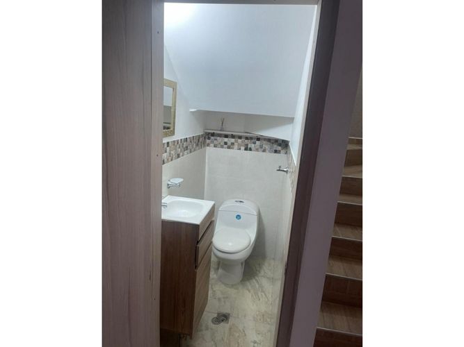 Casa de 5 alcobas en venta en La Hacienda, Cali, 160 m² · foto 22 de 24