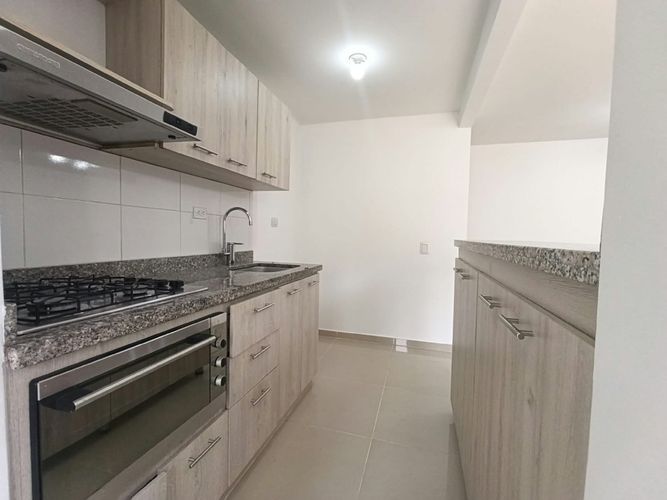 Apartamento de 3 alcobas en arriendo en Aves Maria, Sabaneta, 62 m² · foto 2 de 18