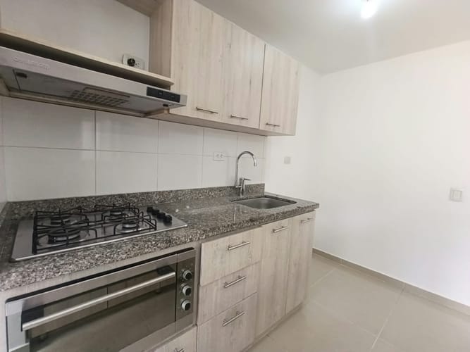 Apartamento de 3 alcobas en arriendo en Aves Maria, Sabaneta, 62 m² · foto 4 de 18