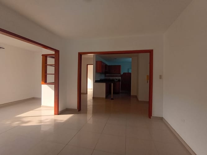 Apartamento de 3 alcobas en venta en La America, Medellín, 89 m² · foto 3 de 18