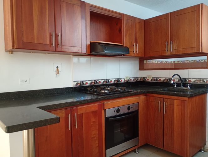 Apartamento de 3 alcobas en venta en La America, Medellín, 89 m² · foto 9 de 18