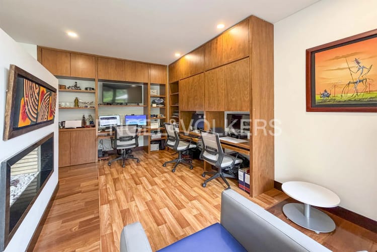 Apartamento de 3 alcobas en venta en Cerros De Niza, Bogotá, 274 m² · foto 6 de 20