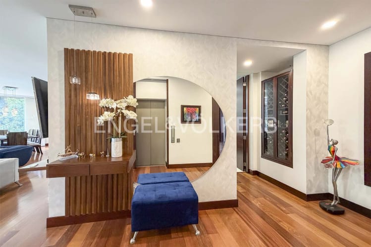 Apartamento de 3 alcobas en venta en Cerros De Niza, Bogotá, 274 m² · foto 2 de 20