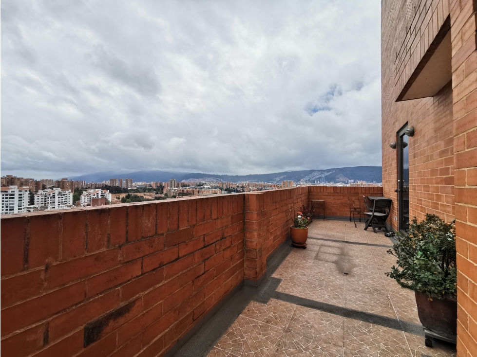 Apartamento en venta en Altos De Suba, Bogotá · foto 2 de 24