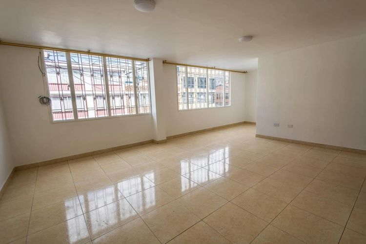 Casa de 6 alcobas en venta en Remanso Sur, Bogotá, 149 m² · foto 6 de 11