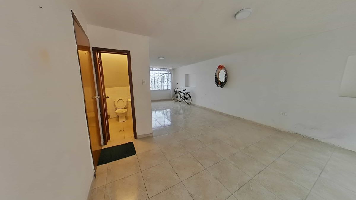 Casa en venta en Santa Isabel, Bogotá · foto 8 de 24