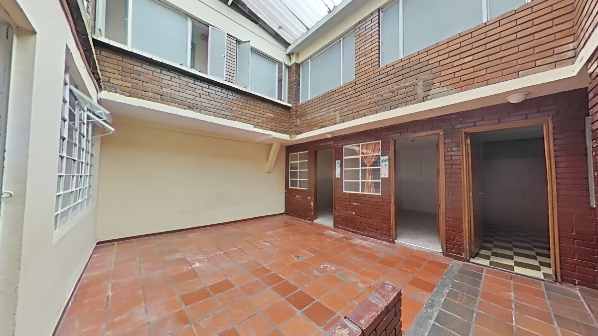 Casa en venta en Santa Isabel, Bogotá · foto 11 de 24
