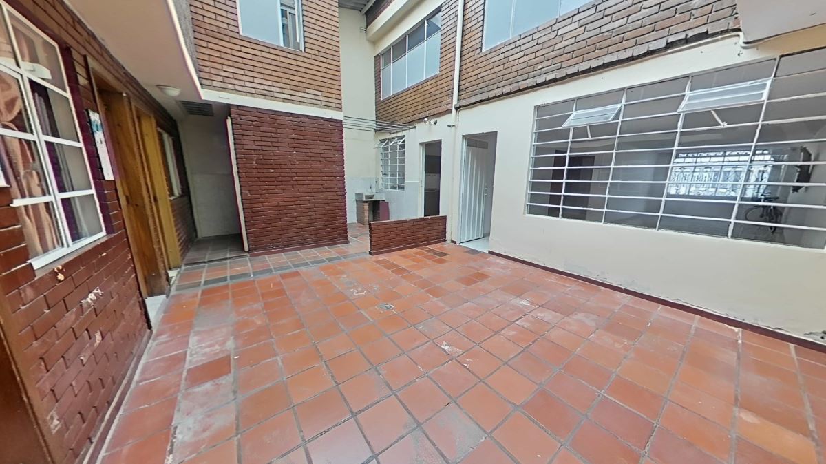 Casa en venta en Santa Isabel, Bogotá · foto 12 de 24