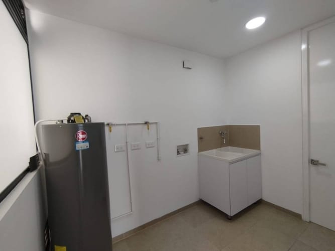 Apartamento de 3 alcobas en arriendo en Santa Maria De Los Angeles, Medellín, 205 m² · foto 4 de 24