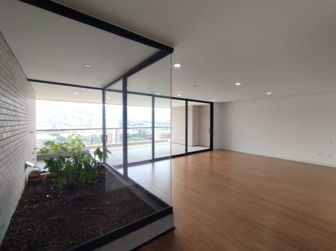 Apartamento de 3 alcobas en arriendo en Santa Maria De Los Angeles, Medellín, 205 m² · foto 5 de 24