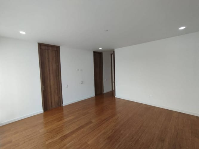 Apartamento de 3 alcobas en arriendo en Santa Maria De Los Angeles, Medellín, 205 m² · foto 14 de 24
