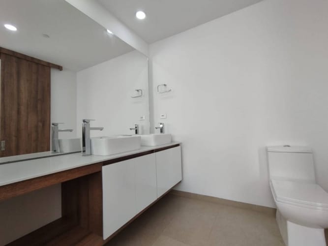 Apartamento de 3 alcobas en arriendo en Santa Maria De Los Angeles, Medellín, 205 m² · foto 15 de 24
