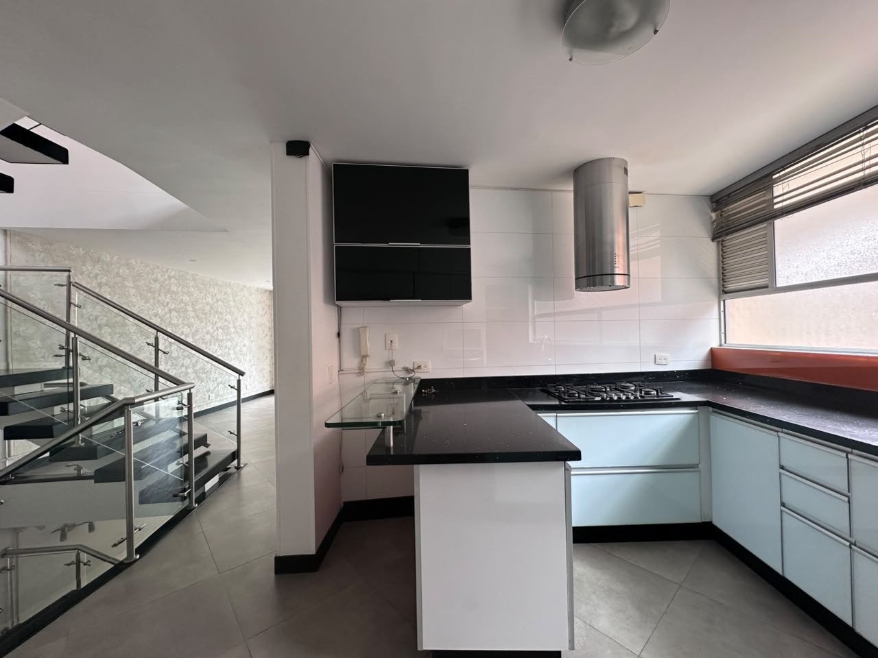 Casa en arriendo en El Poblado, Medellín · foto 6 de 20