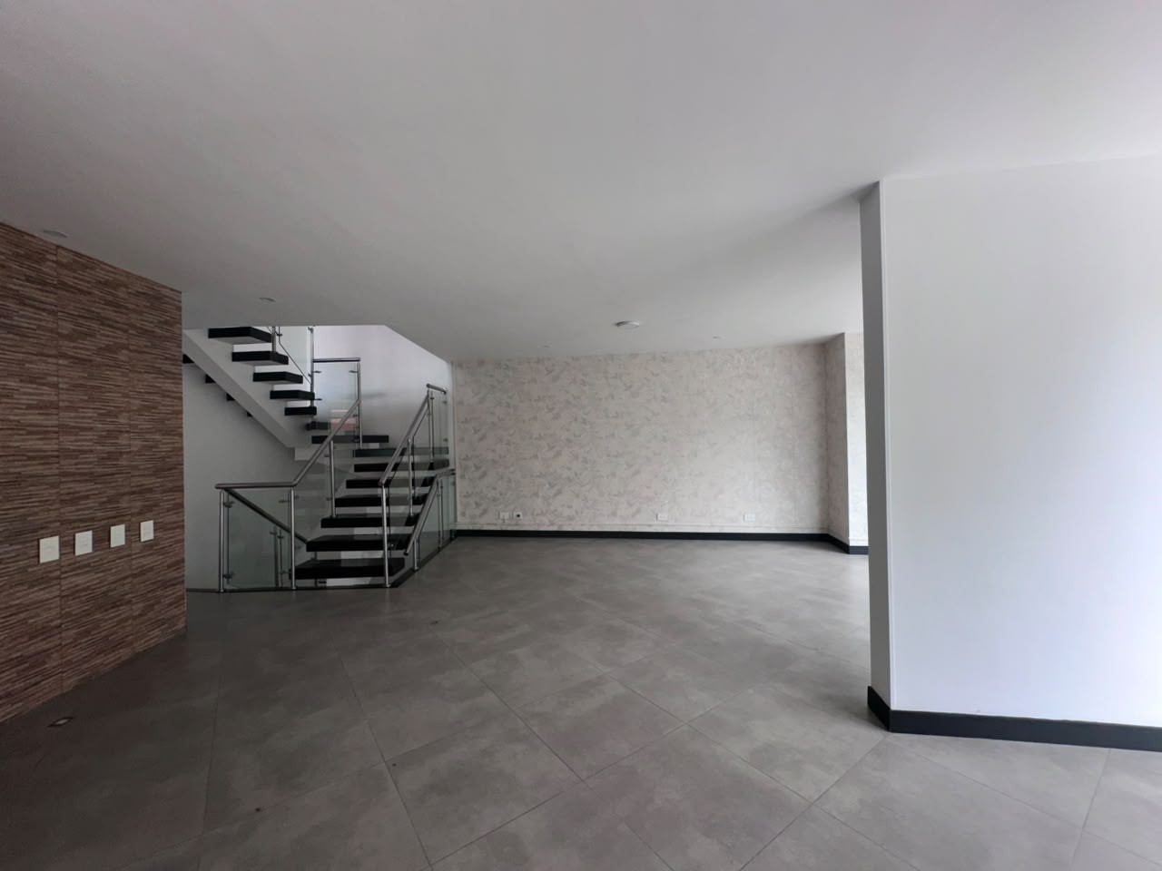 Casa en arriendo en El Poblado, Medellín · foto 12 de 20