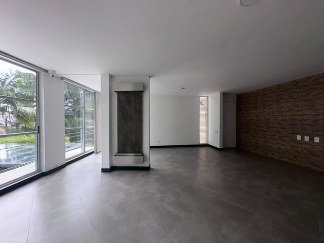 Casa en arriendo en El Poblado, Medellín · foto 3 de 20