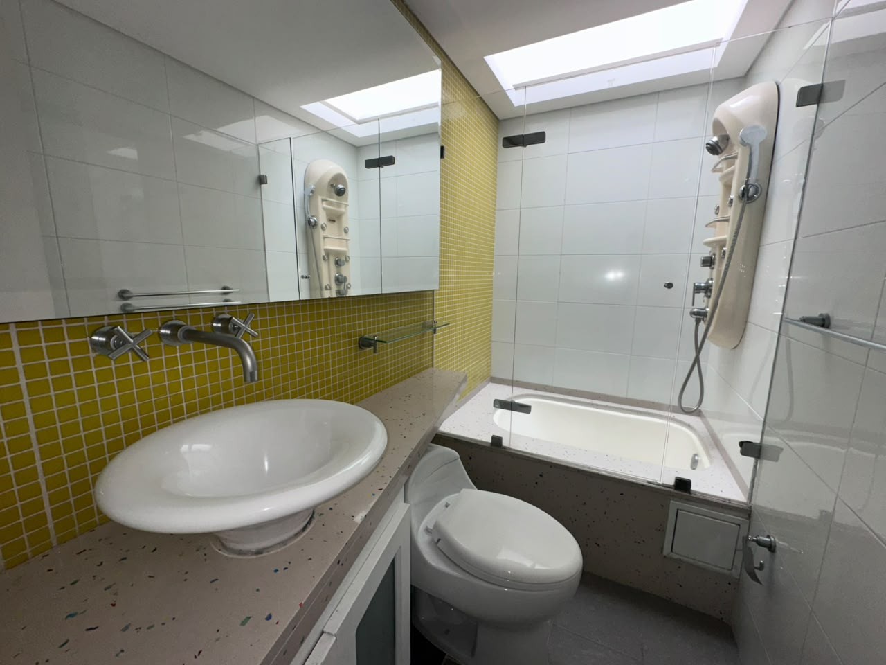 Casa en arriendo en El Poblado, Medellín · foto 16 de 20