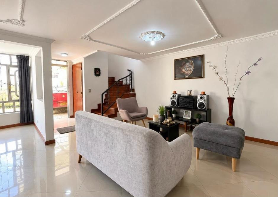 Casa en venta en Marsella, Bogotá · foto 2 de 7