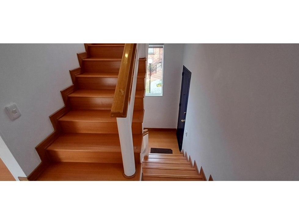 Casa en venta en Cedritos, Bogotá · foto 8 de 24