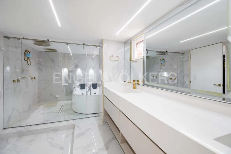 Apartamento de 4 alcobas en venta en La Carolina, Bogotá, 401 m² · foto 10 de 15