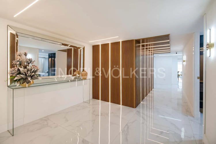 Apartamento de 4 alcobas en venta en La Carolina, Bogotá, 401 m² · foto 7 de 15