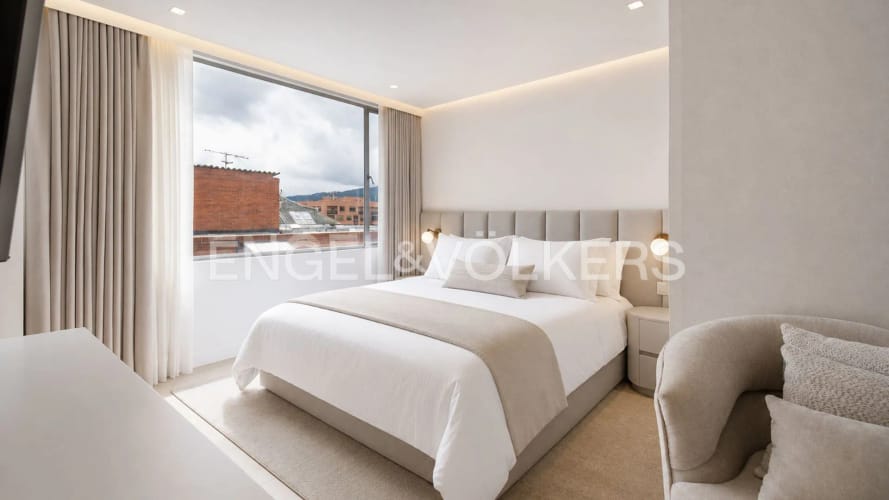 Apartamento de 4 alcobas en venta en Chicó Navarra, Bogotá, 327 m² · foto 15 de 24