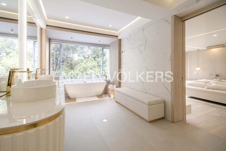 Apartamento de 4 alcobas en venta en Chicó Navarra, Bogotá, 327 m² · foto 11 de 24