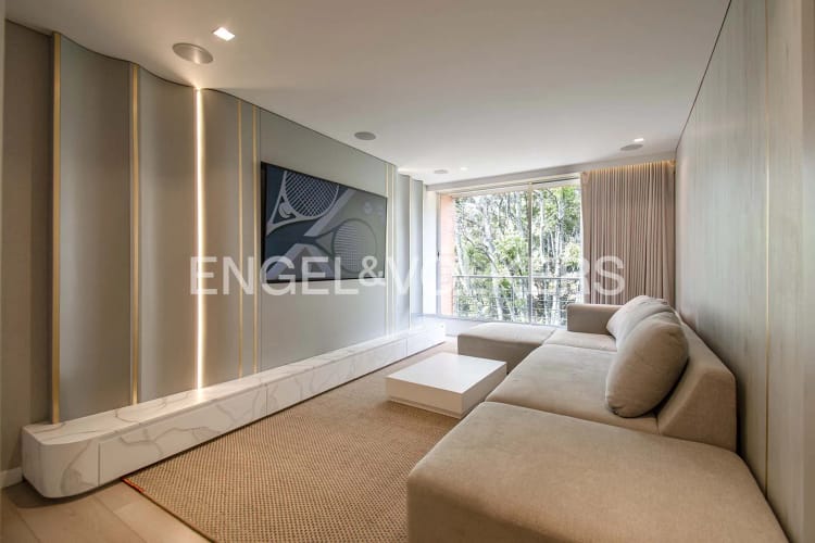 Apartamento de 4 alcobas en venta en Chicó Navarra, Bogotá, 327 m² · foto 8 de 24