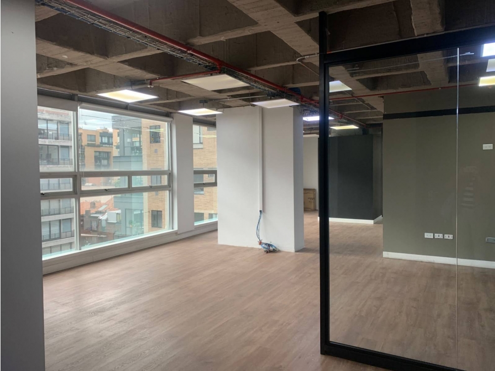 Oficina en Arriendo en Chico norte, Bogotá